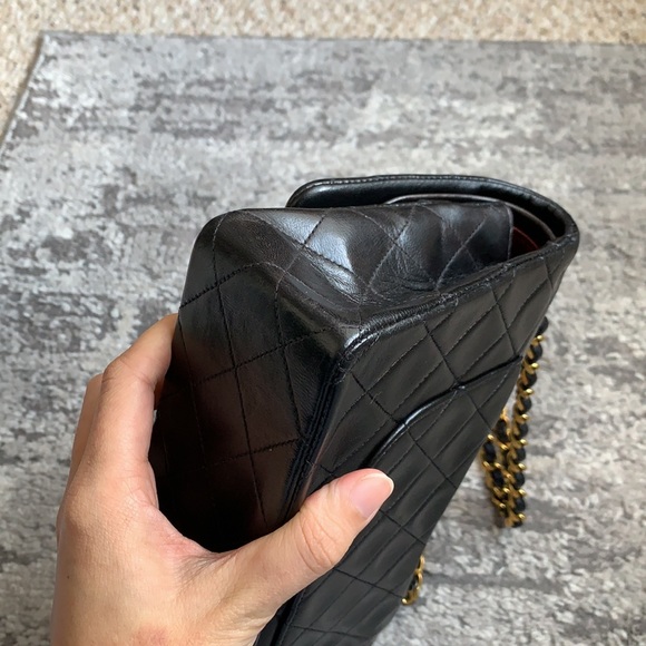 ✨ SOLD ✨ Chanel medium classic flap - Picture 14 of 16